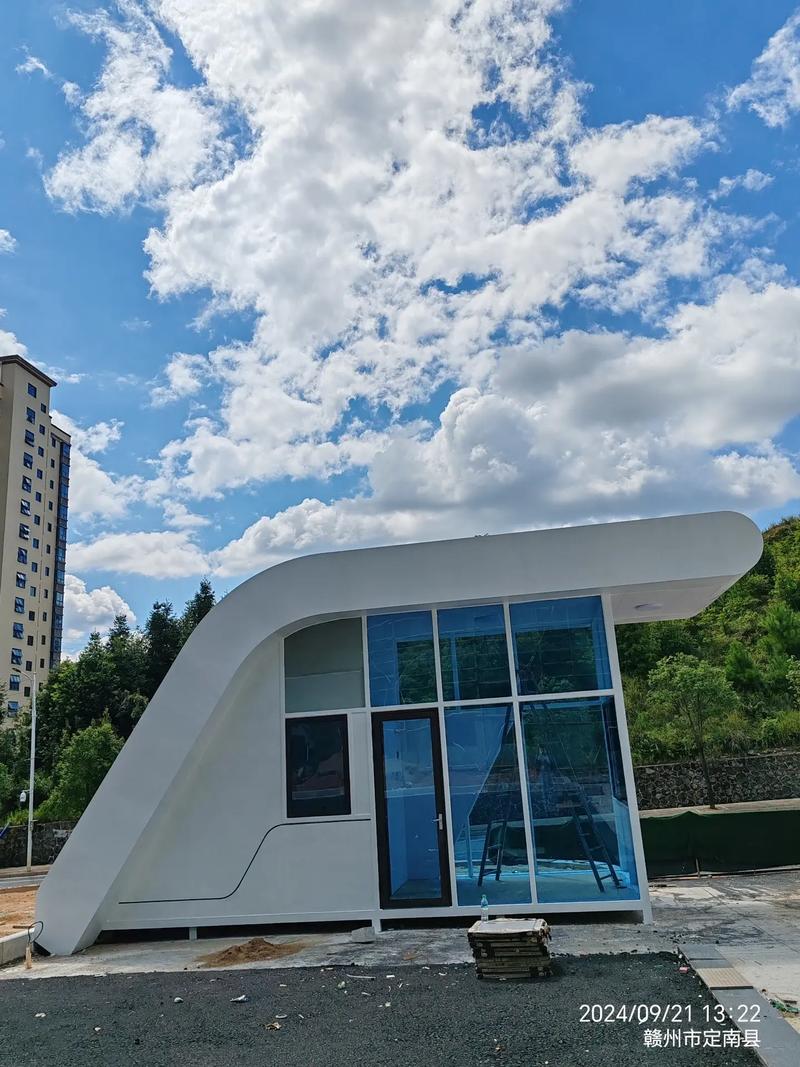 移动岗亭门卫室 小空间里的大智慧，解锁安防与临时居住新场景